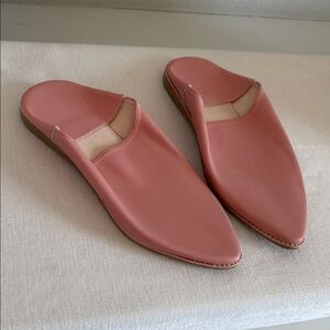 Morrocan leather pointed babouche slippers Size 8 ——( 40)